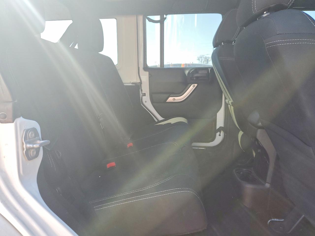 2015 JEEP WRANGLER UNLIMITED SAHARA photo 10