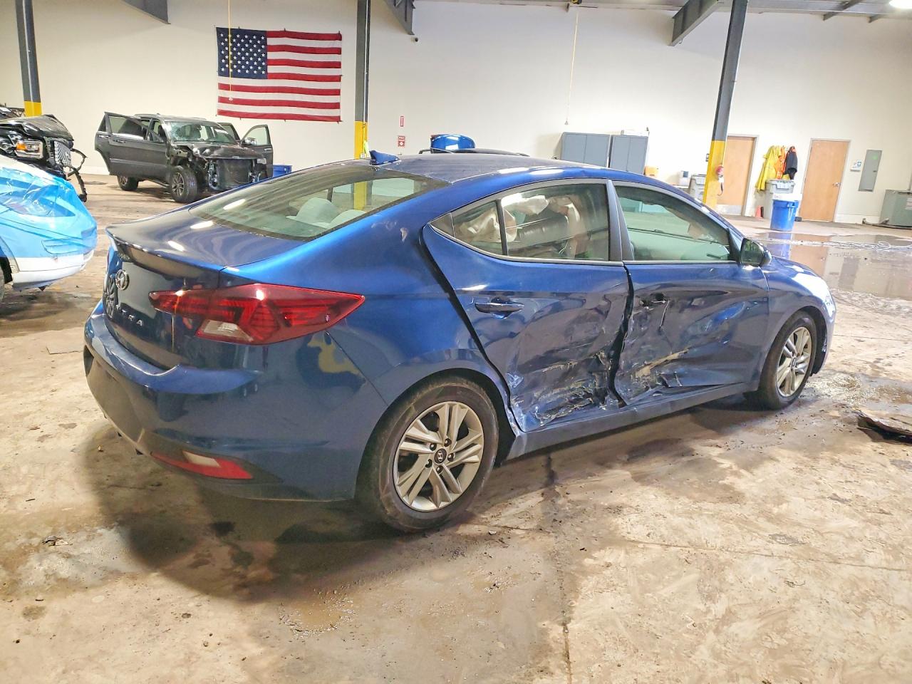 2020 HYUNDAI ELANTRA VALUE EDITION photo 3