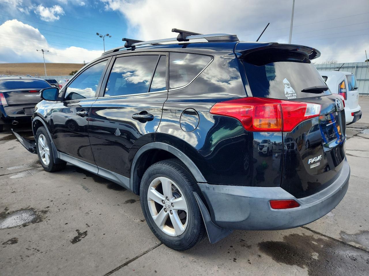 2013 TOYOTA RAV4 XLE photo 2