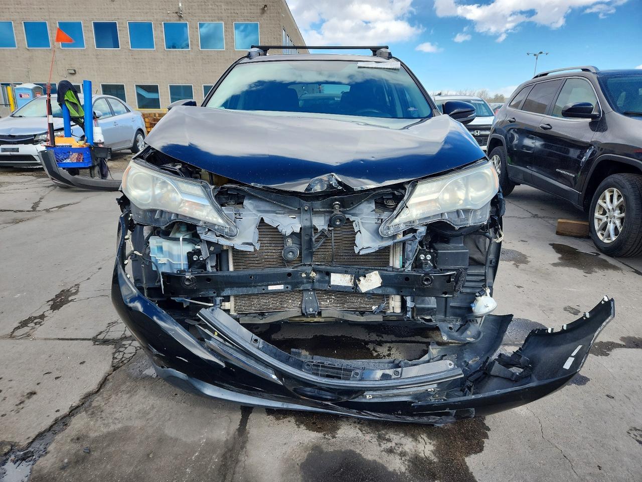 2013 TOYOTA RAV4 XLE photo 5