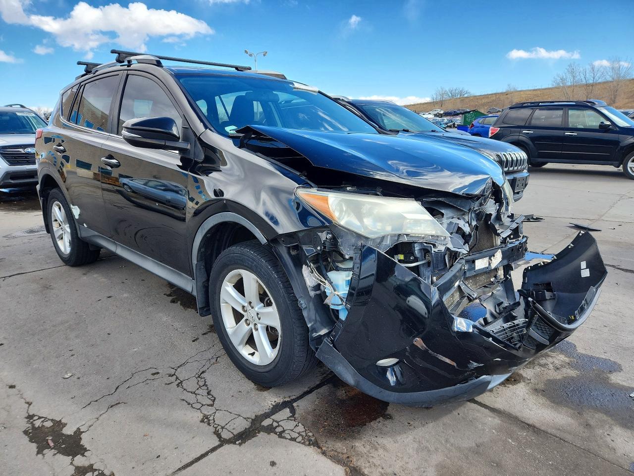 2013 TOYOTA RAV4 XLE photo 4