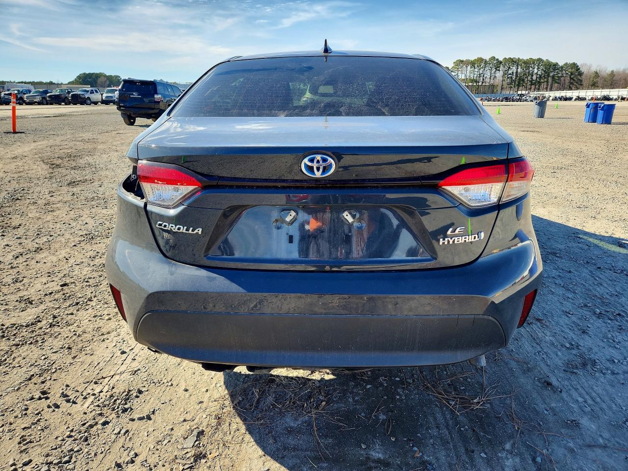 2024 TOYOTA COROLLA LE photo 6