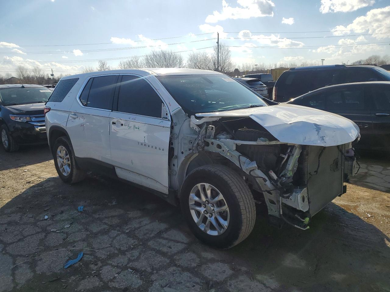 2019 CHEVROLET TRAVERSE LS photo 7