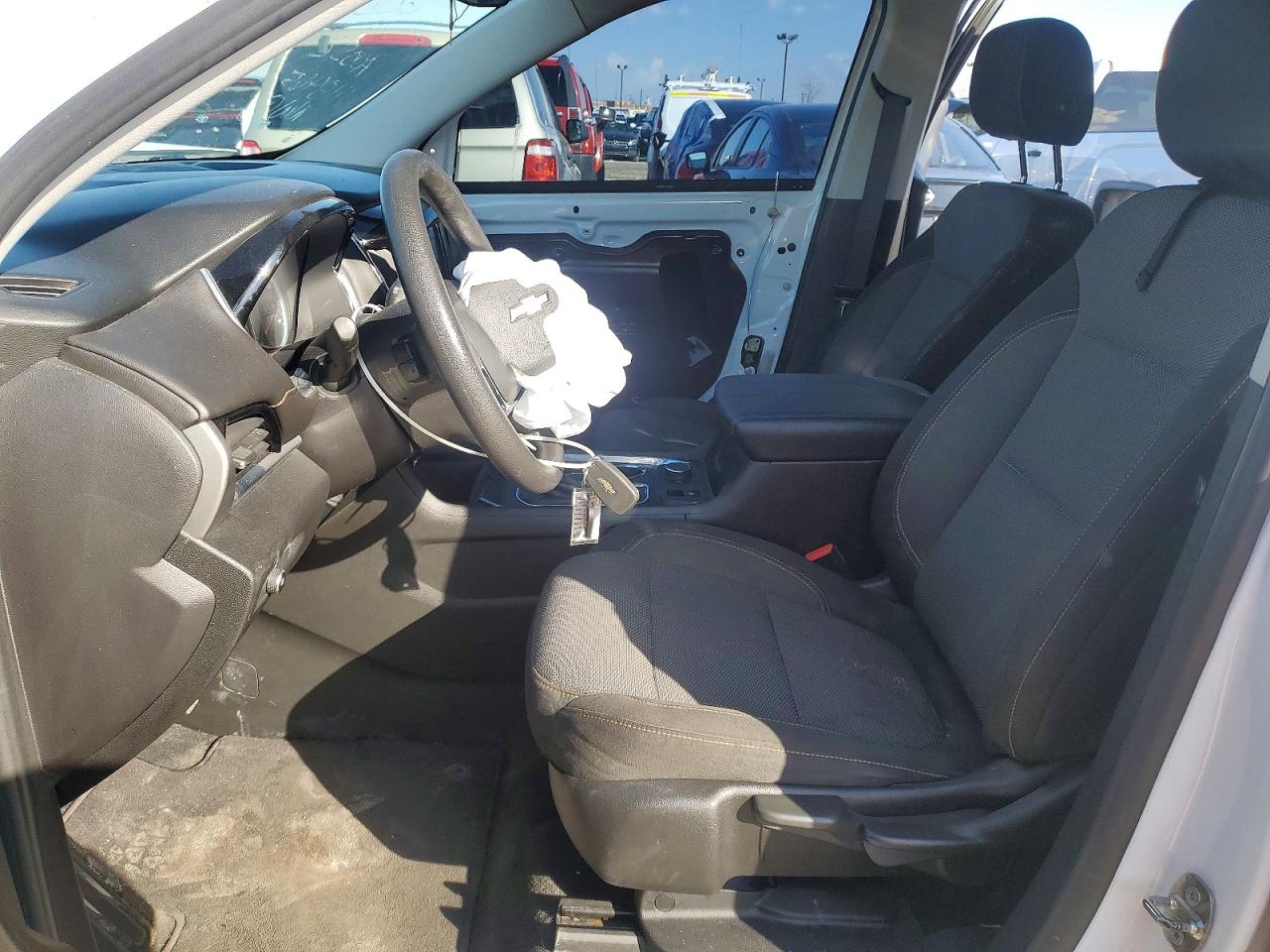 2019 CHEVROLET TRAVERSE LS photo 13