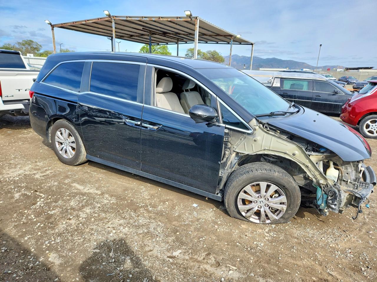 2016 HONDA ODYSSEY SE photo 4