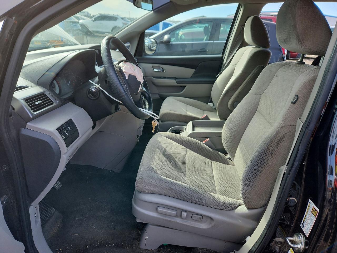 2016 HONDA ODYSSEY SE photo 7