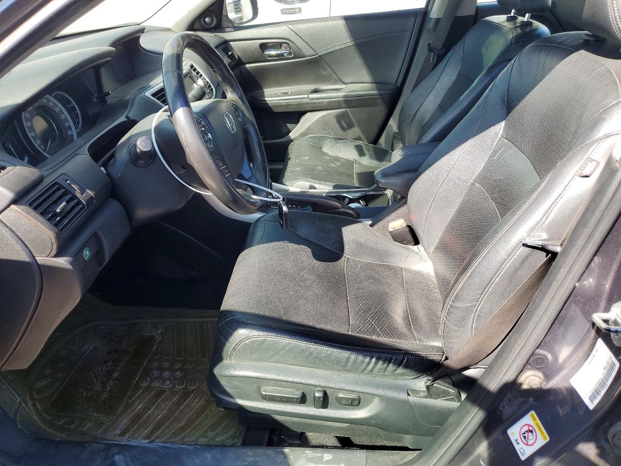 2013 HONDA ACCORD photo 13