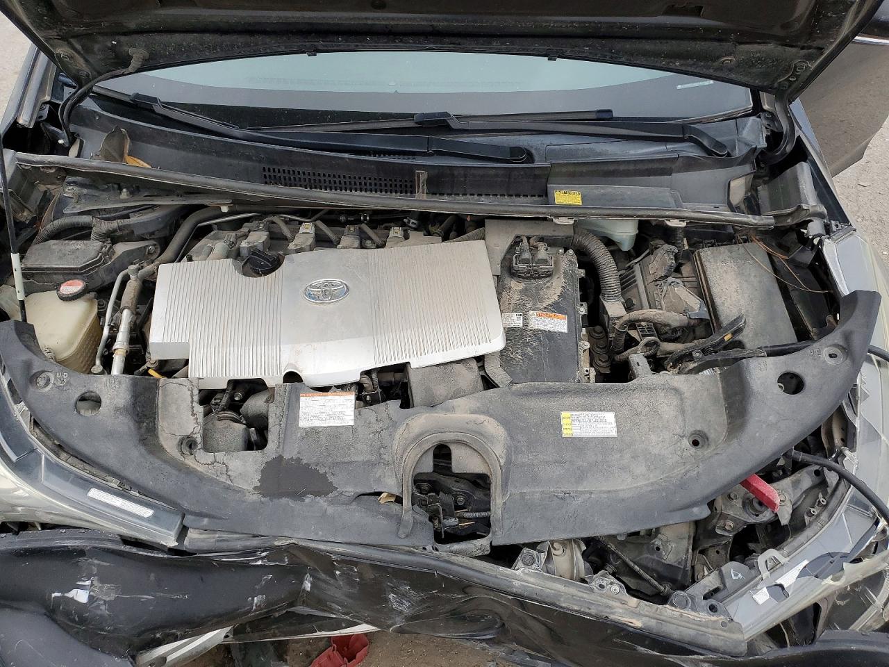 2016 TOYOTA PRIUS photo 31