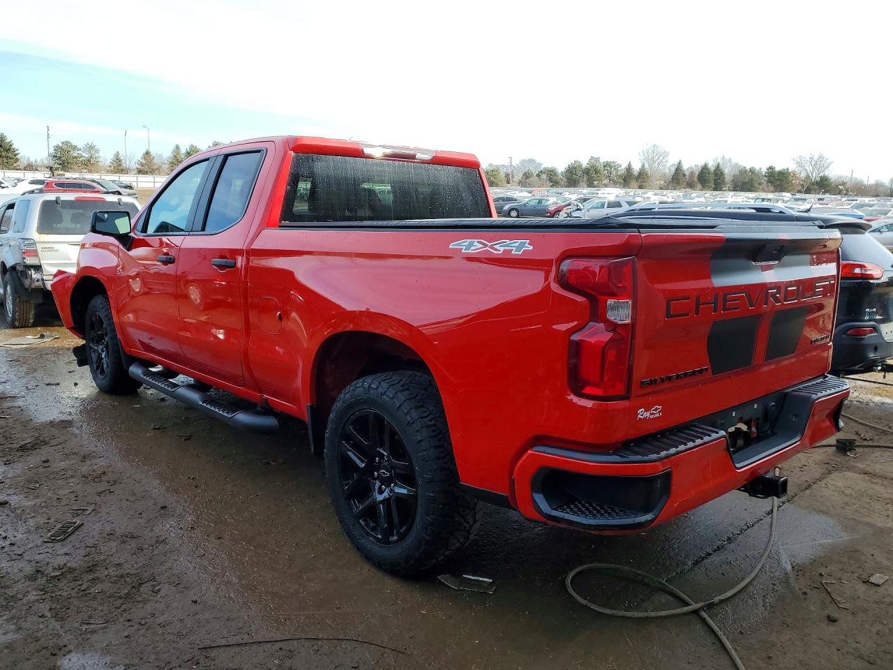 2020 CHEVROLET SILVERADO K1500 CUSTOM photo 3