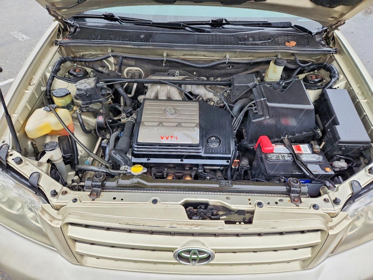 2003 TOYOTA HIGHLANDER LIMITED photo 12