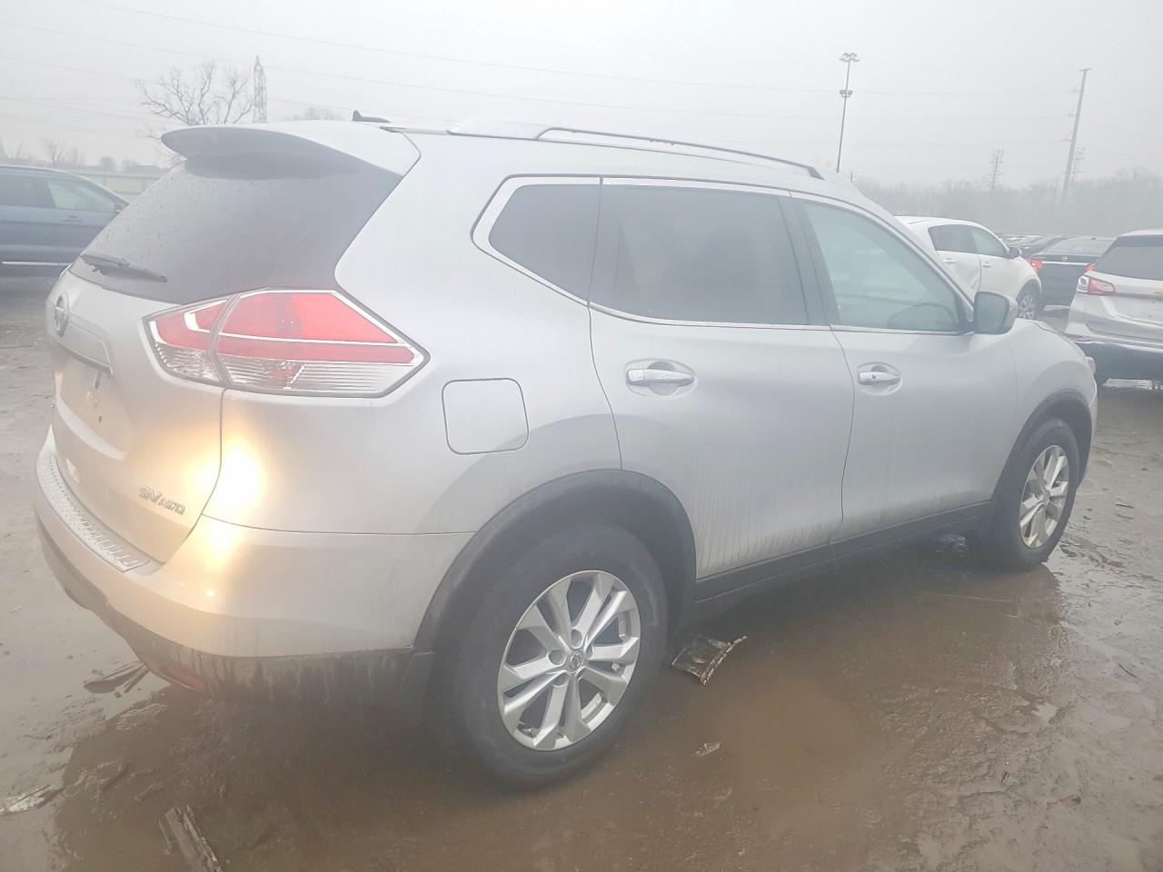 2016 NISSAN ROGUE S photo 3