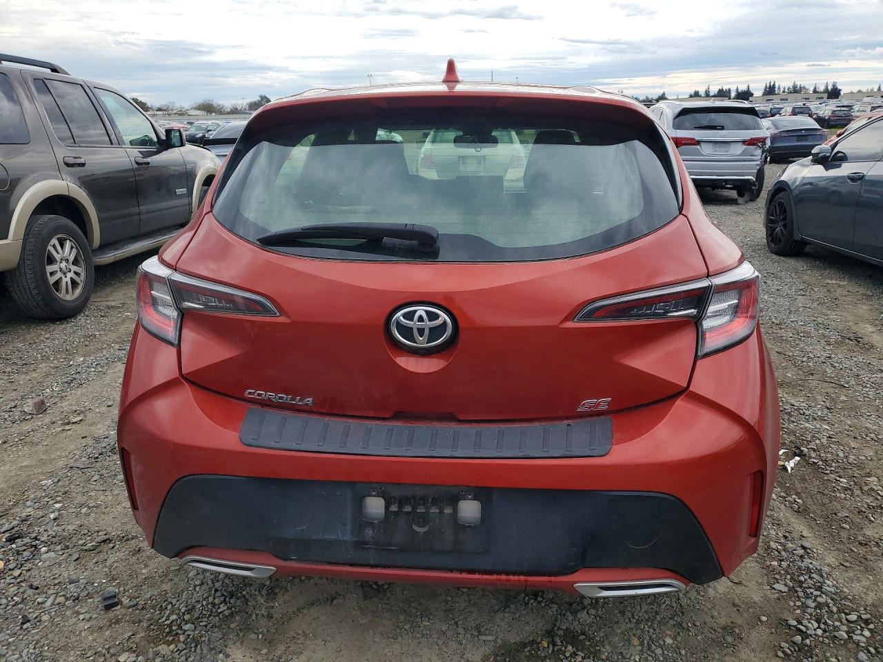 2020 TOYOTA COROLLA SE photo 6