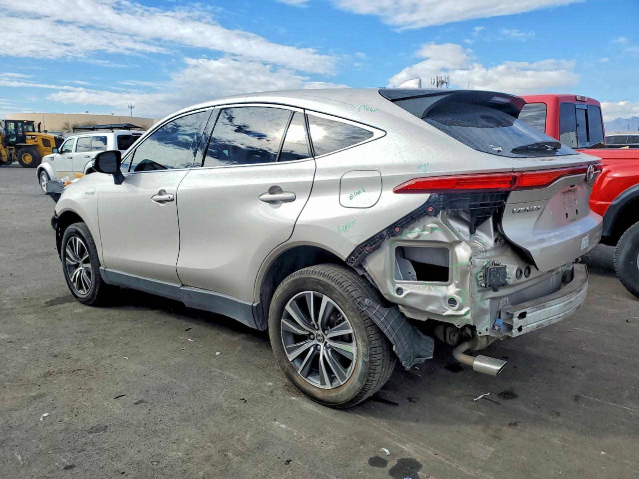 2021 TOYOTA VENZA LE photo 2