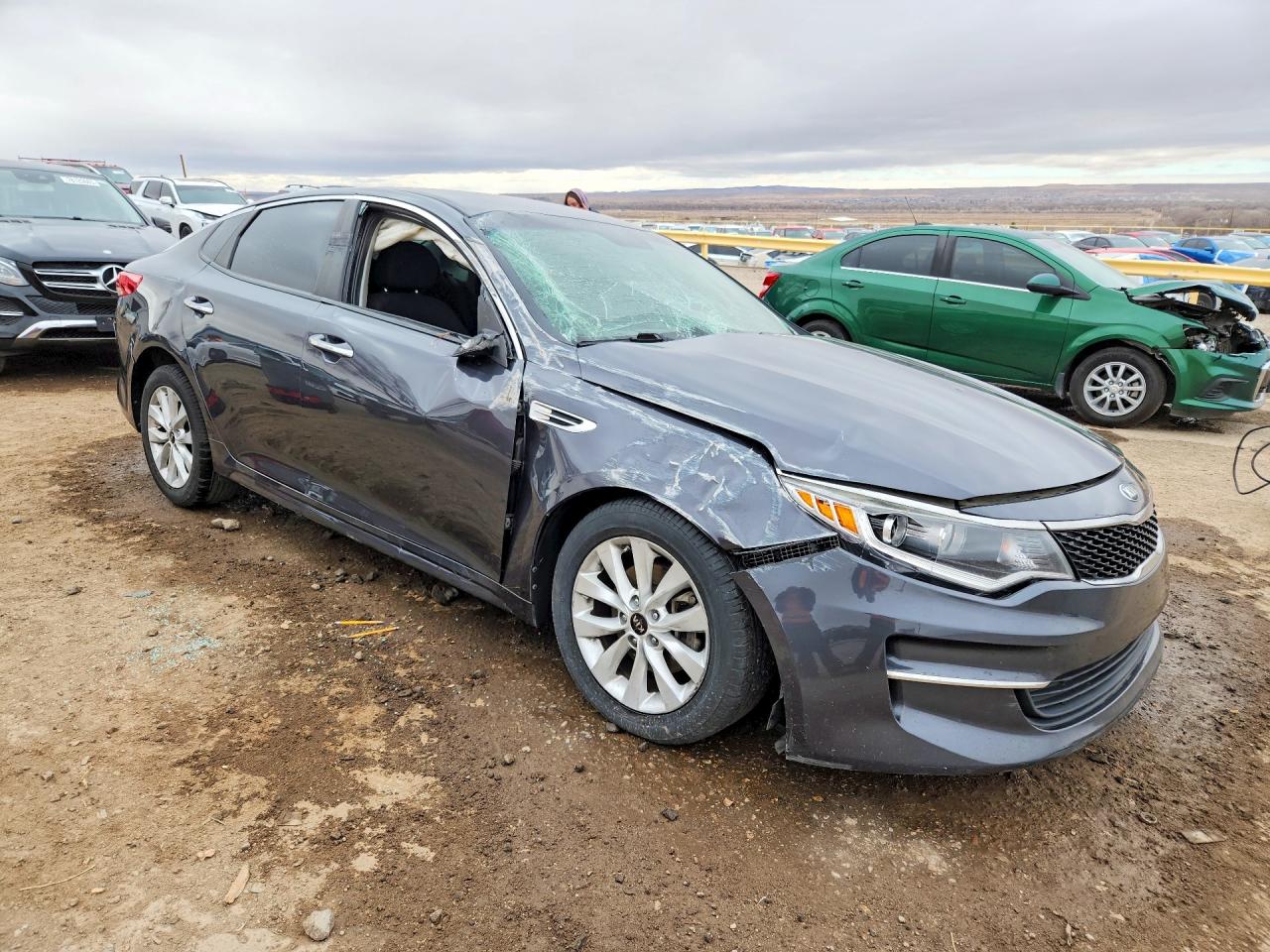2017 KIA OPTIMA LX photo 4