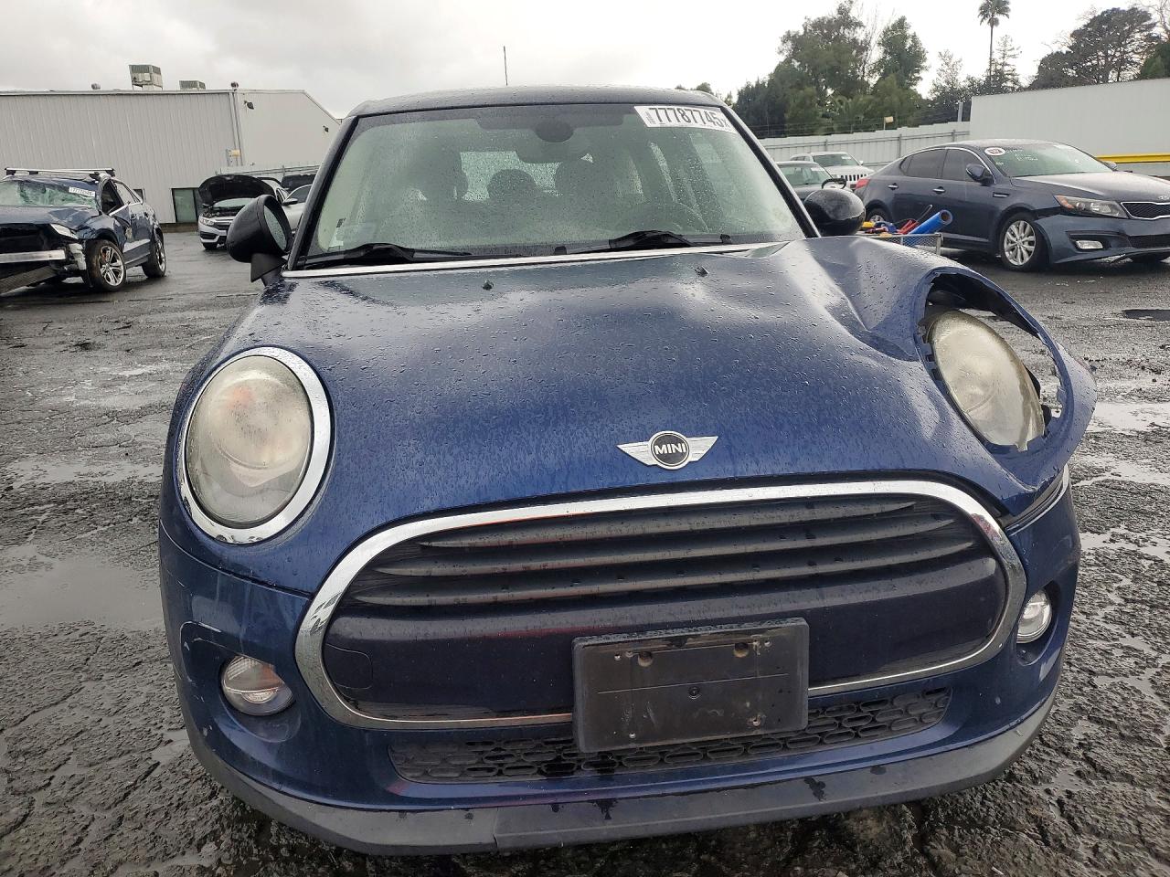 2017 MINI COOPER photo 5