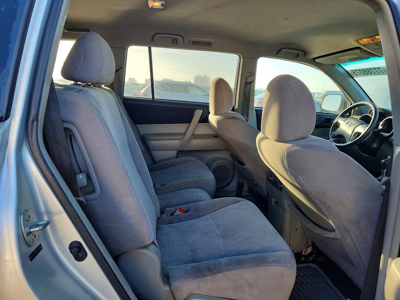 2013 TOYOTA HIGHLANDER BASE photo 21