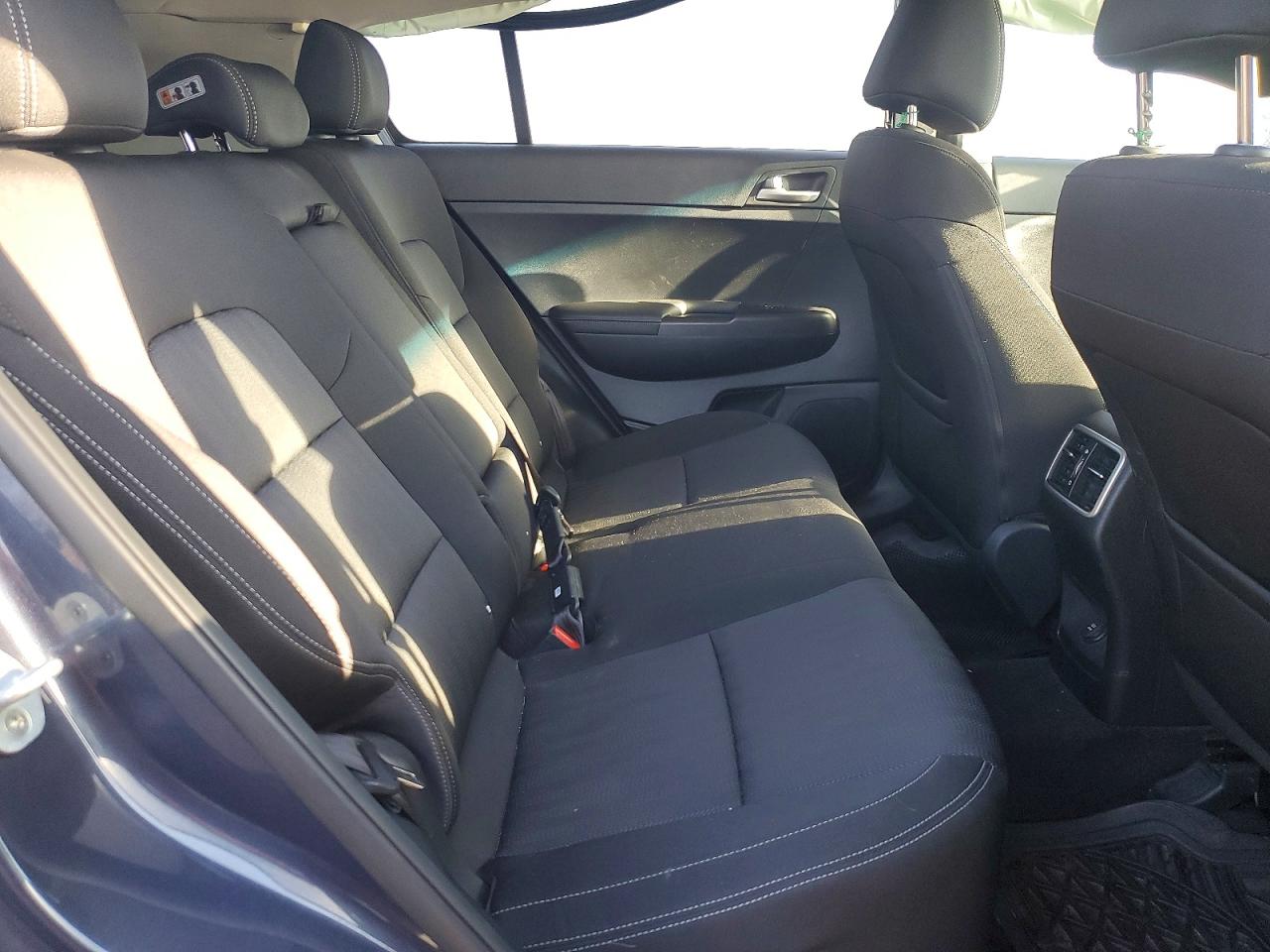 2017 KIA SPORTAGE LX photo 19