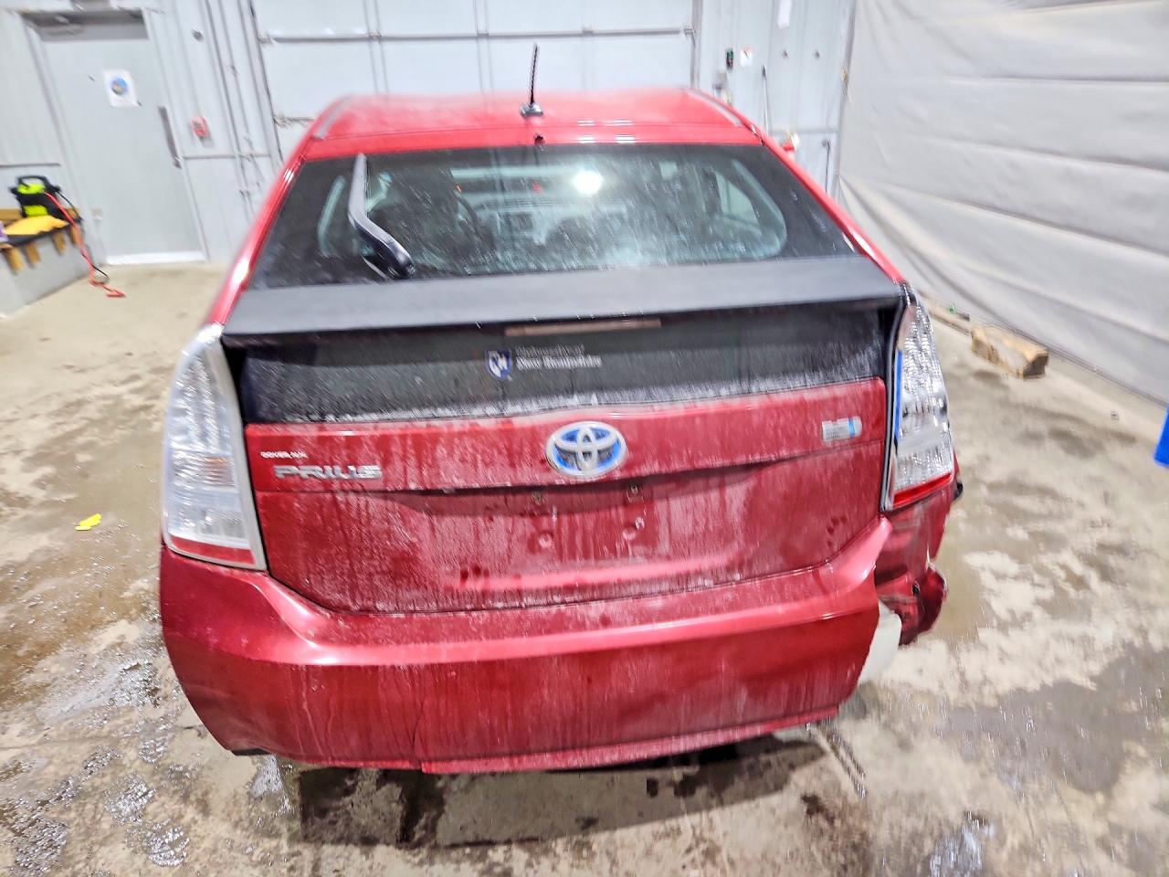 2010 TOYOTA PRIUS photo 6