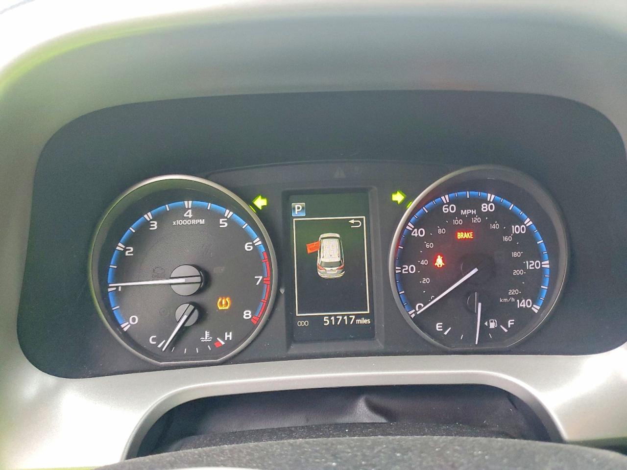 2017 TOYOTA RAV4 XLE photo 9