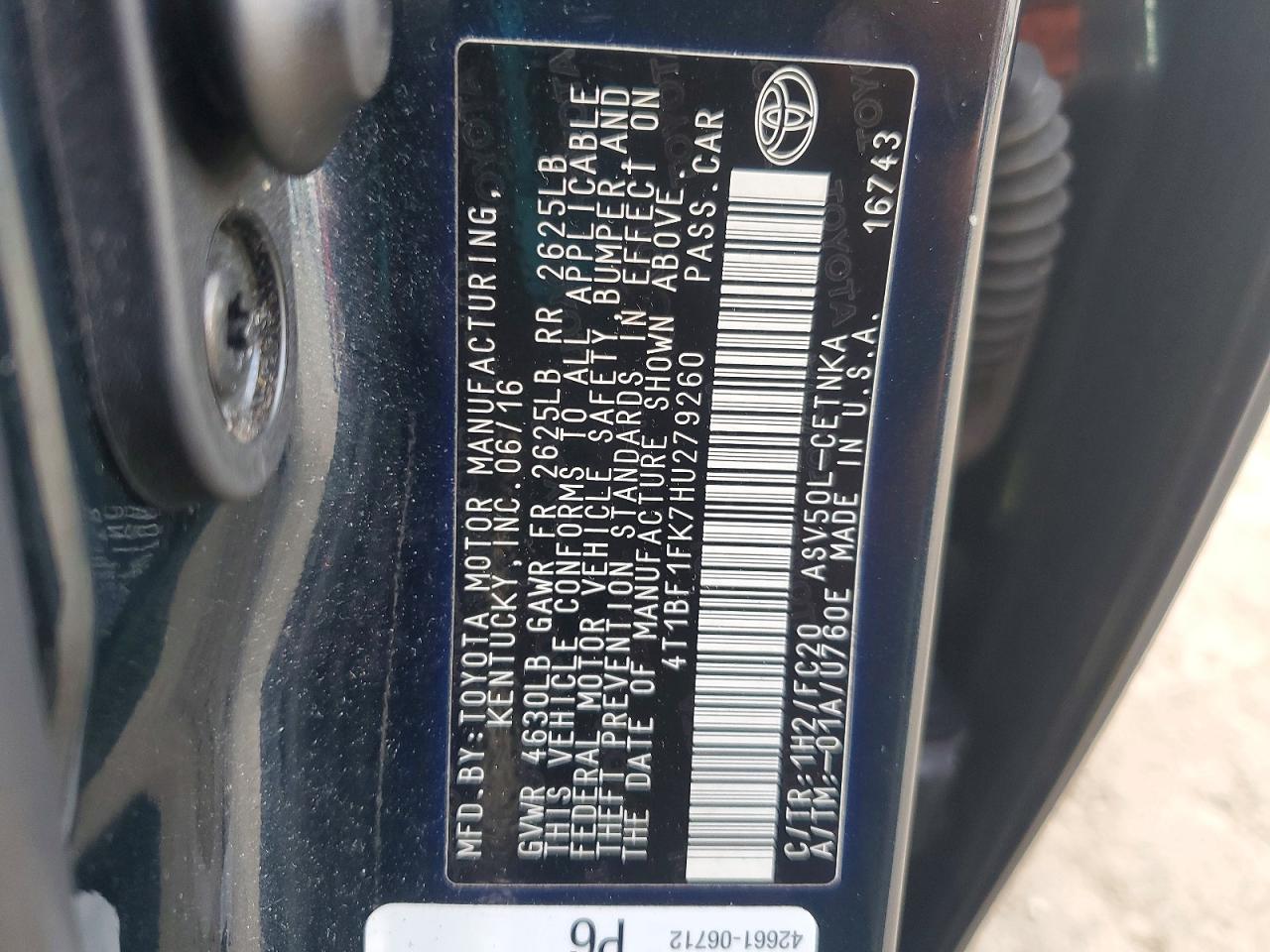 2017 TOYOTA CAMRY LE photo 34