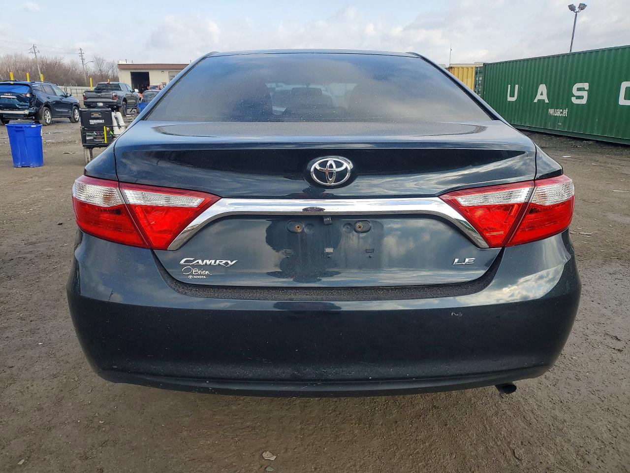 2017 TOYOTA CAMRY LE photo 16