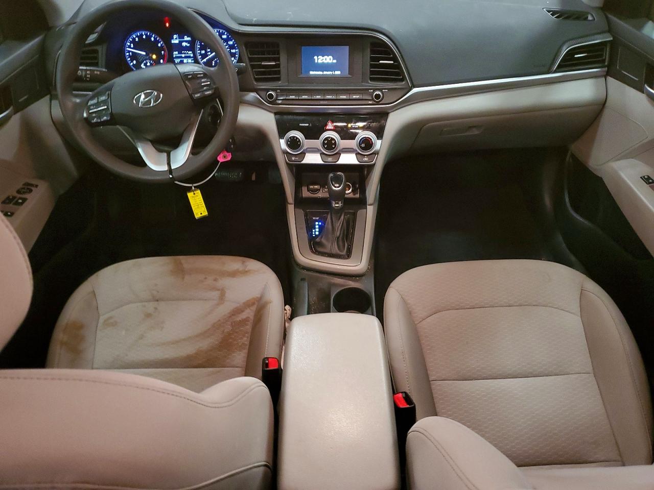2019 HYUNDAI ELANTRA SE photo 8