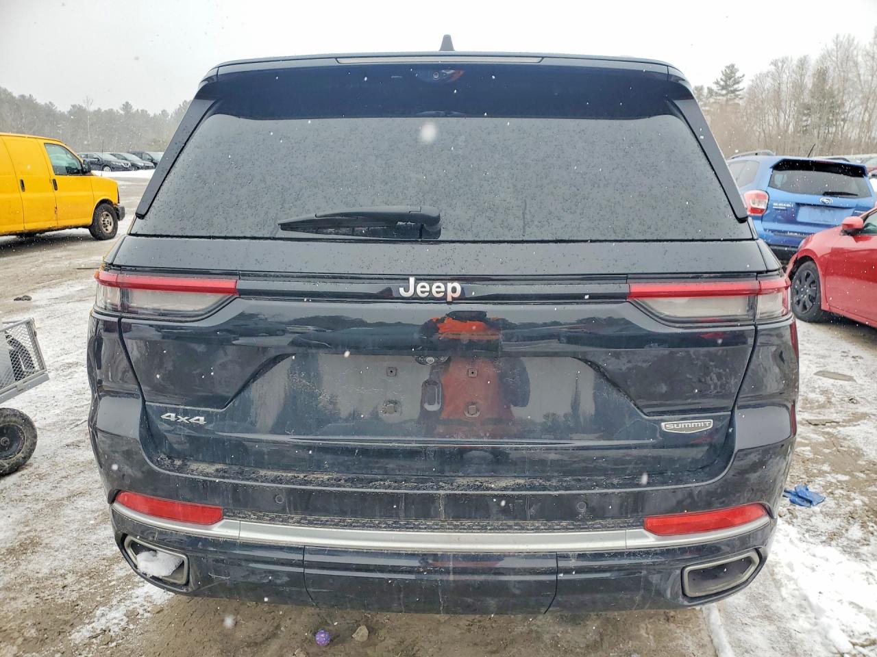 2022 JEEP GRAND CHEROKEE SUMMIT photo 6