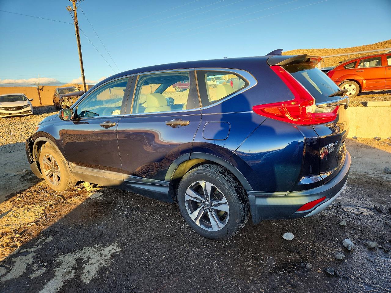 2018 HONDA CR-V LX photo 2