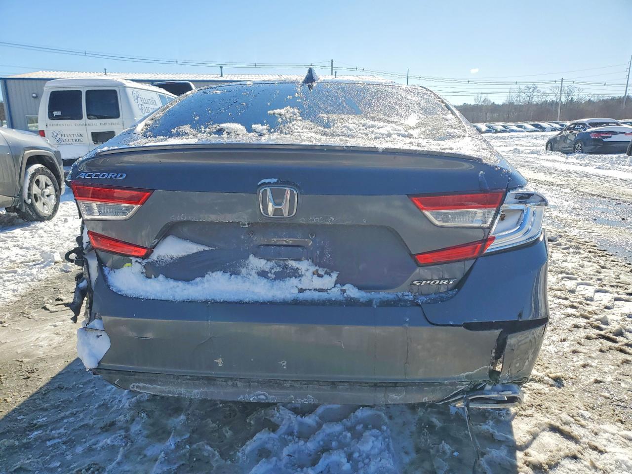 2018 HONDA ACCORD SPORT photo 16