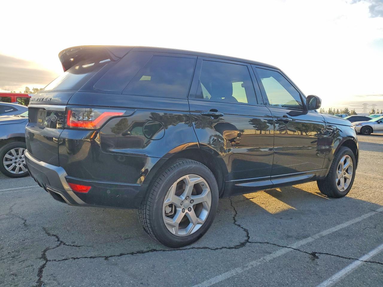 2020 LAND ROVER RANGE ROVER SPORT HSE photo 3
