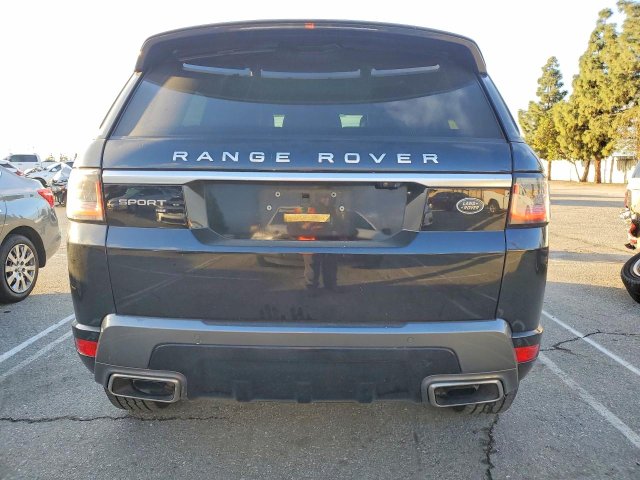 2020 LAND ROVER RANGE ROVER SPORT HSE photo 6