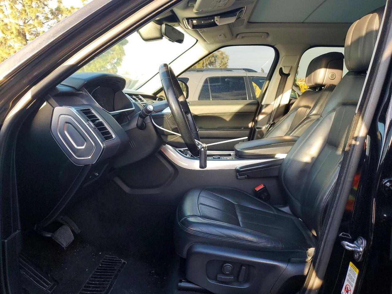 2020 LAND ROVER RANGE ROVER SPORT HSE photo 7