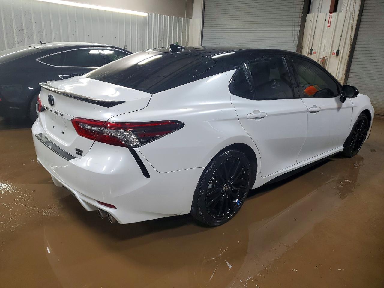 2024 TOYOTA CAMRY XSE photo 5