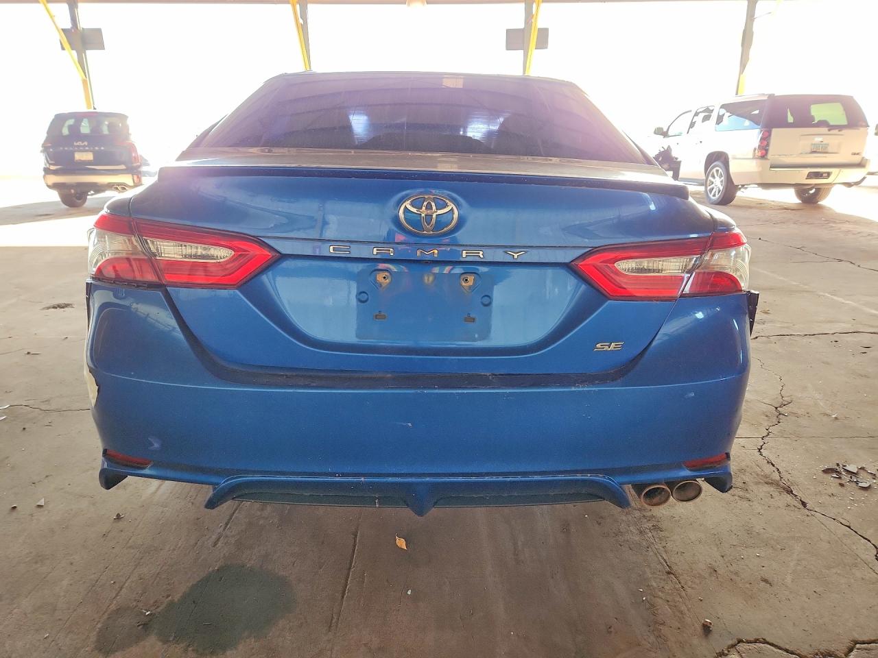 2019 TOYOTA CAMRY L photo 6