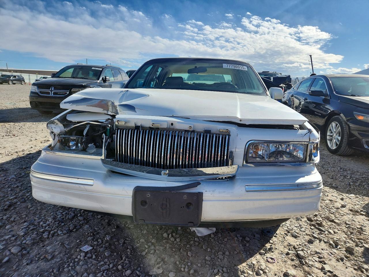 1997 LINCOLN TOWN CAR EXECUTIVE photo 5