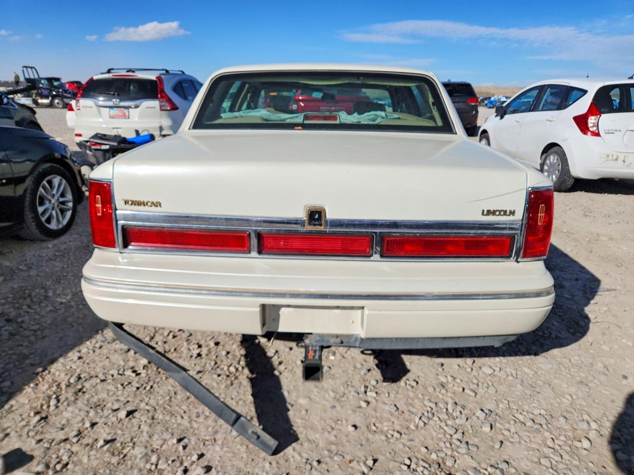 1997 LINCOLN TOWN CAR EXECUTIVE photo 6
