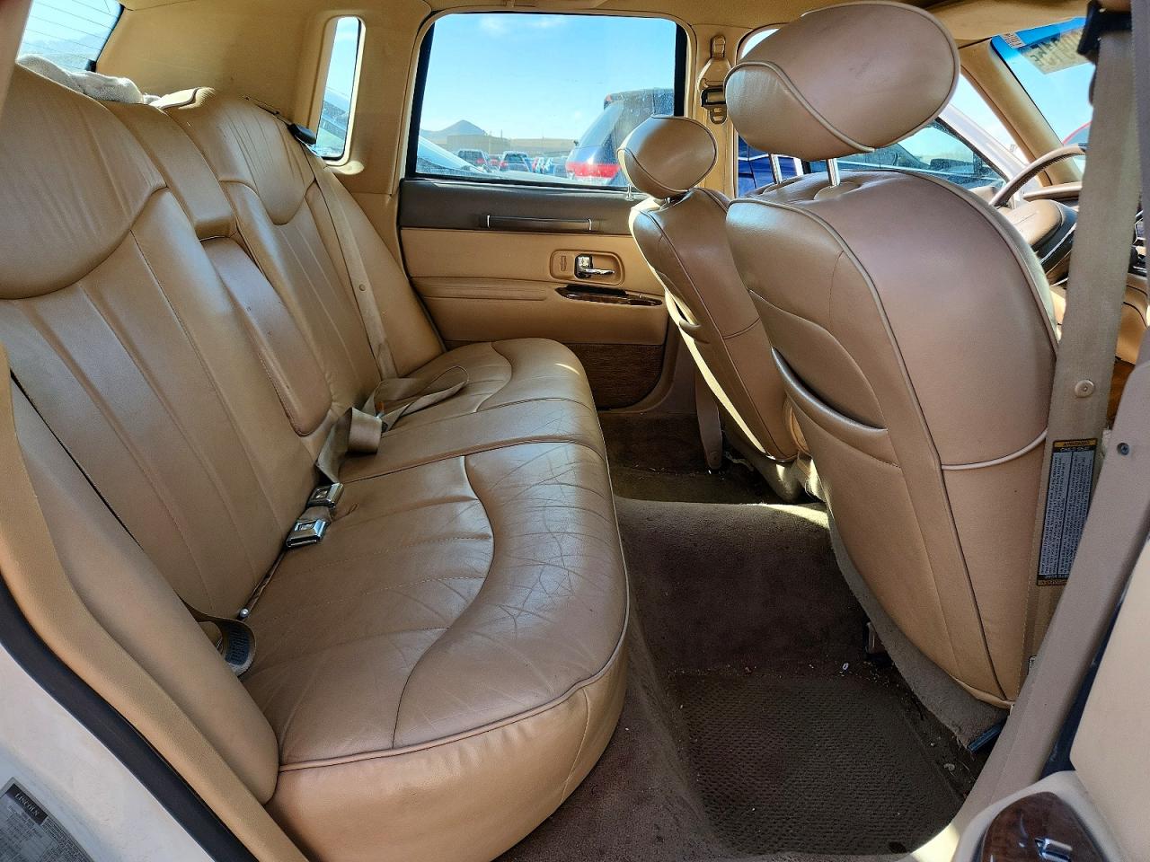 1997 LINCOLN TOWN CAR EXECUTIVE photo 10