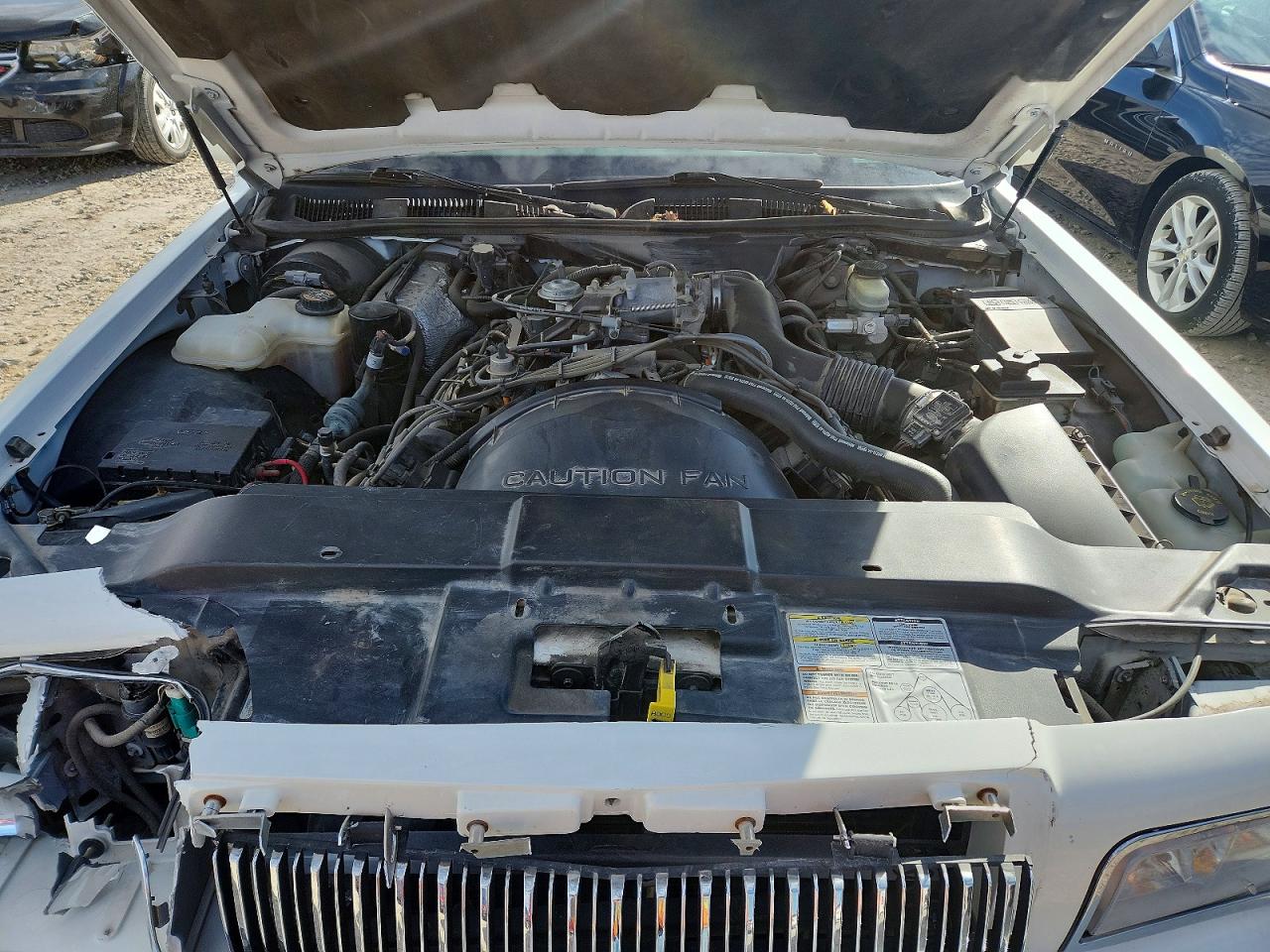 1997 LINCOLN TOWN CAR EXECUTIVE photo 11