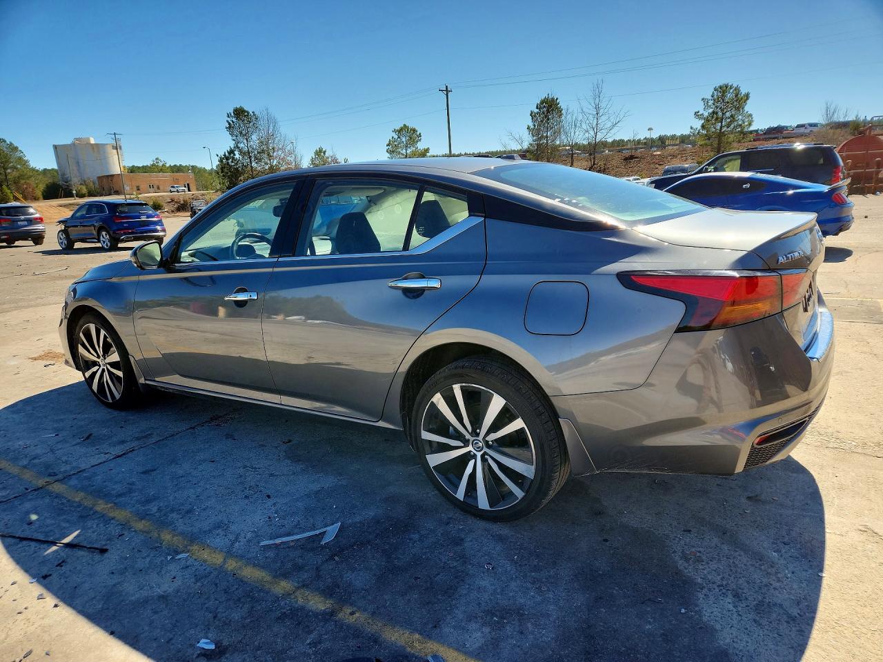 2019 NISSAN ALTIMA PLATINUM photo 2