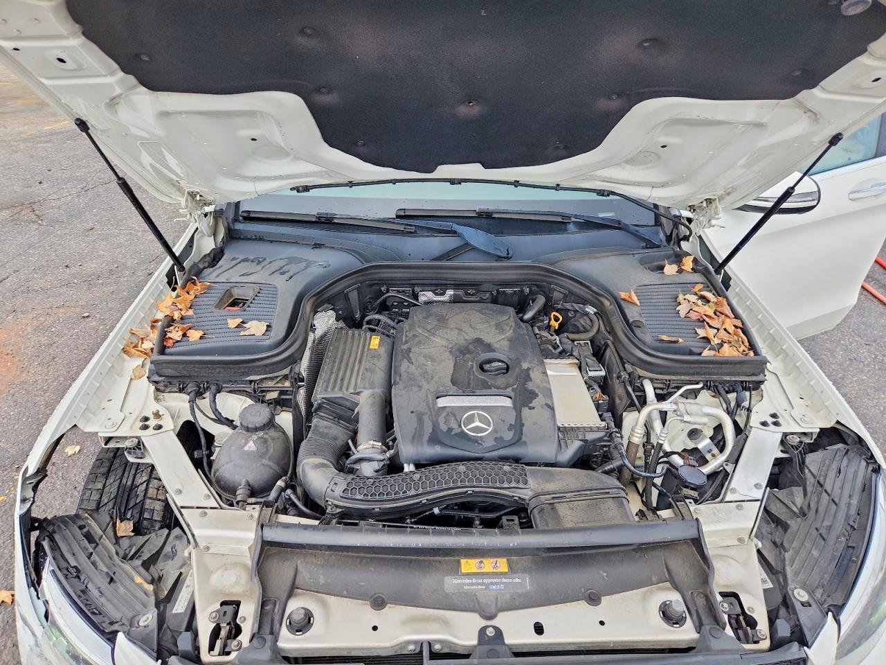 2018 MERCEDES-BENZ GLC 300 photo 12