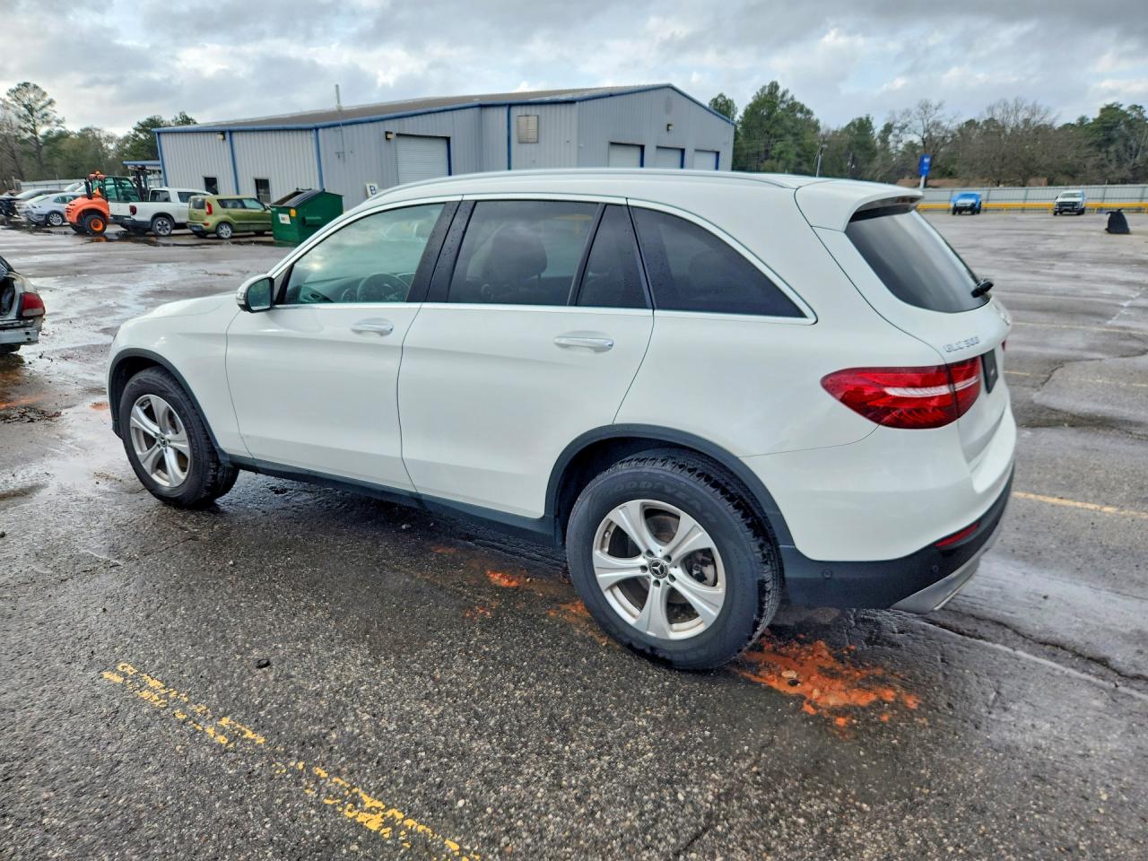 2018 MERCEDES-BENZ GLC 300 photo 2