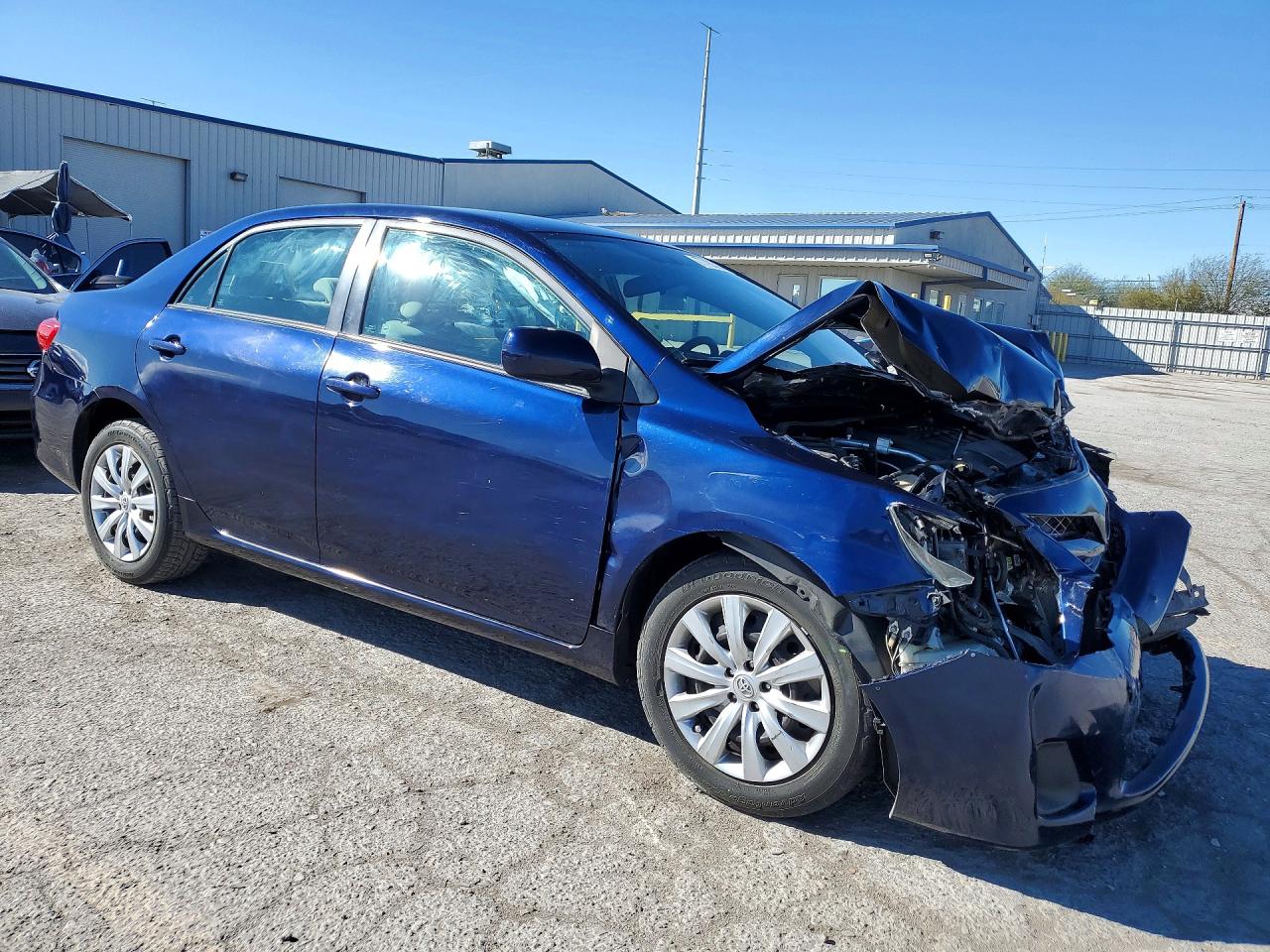 2012 TOYOTA COROLLA LE photo 4