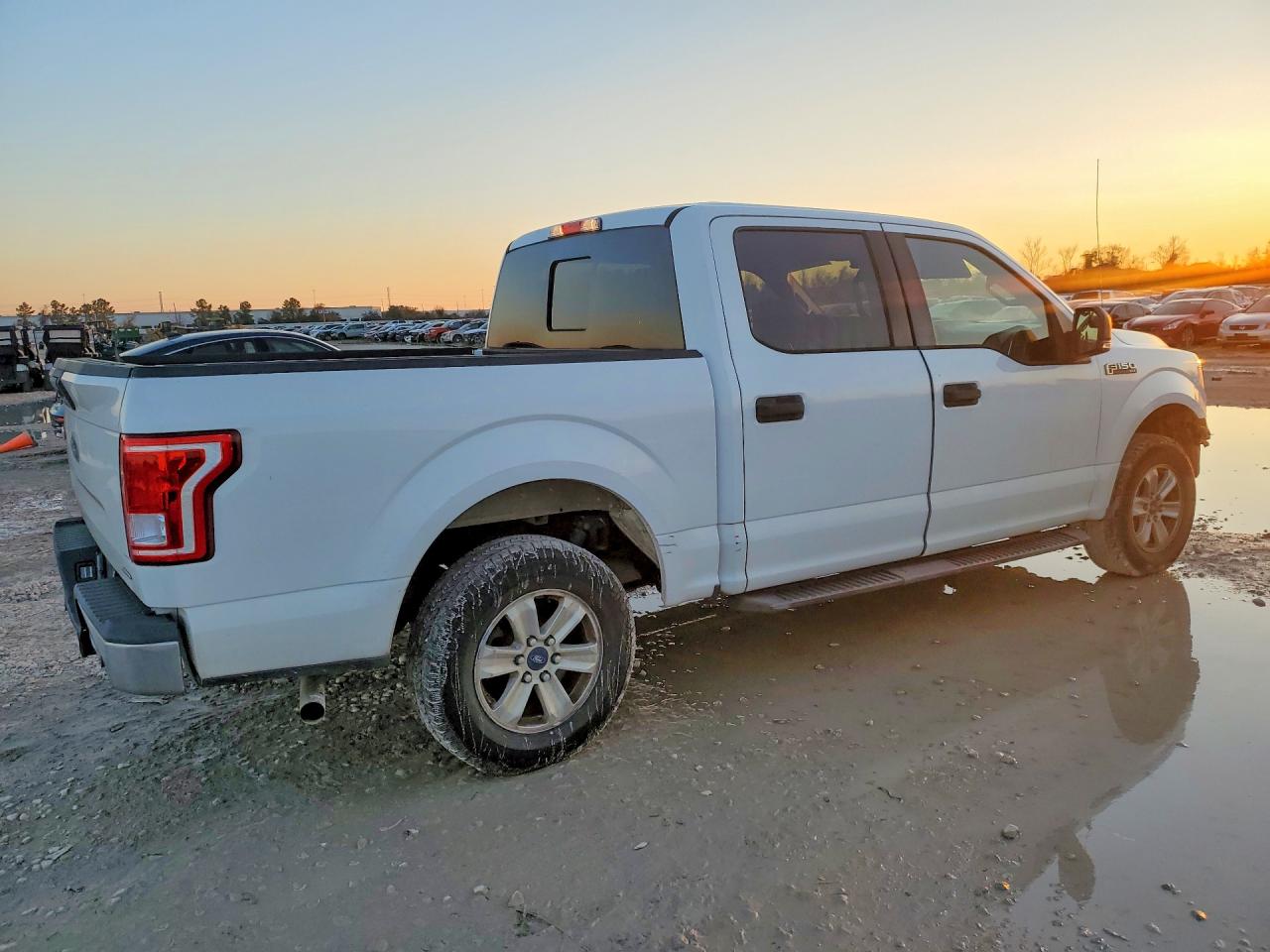 2015 FORD F150 SUPERCREW photo 3