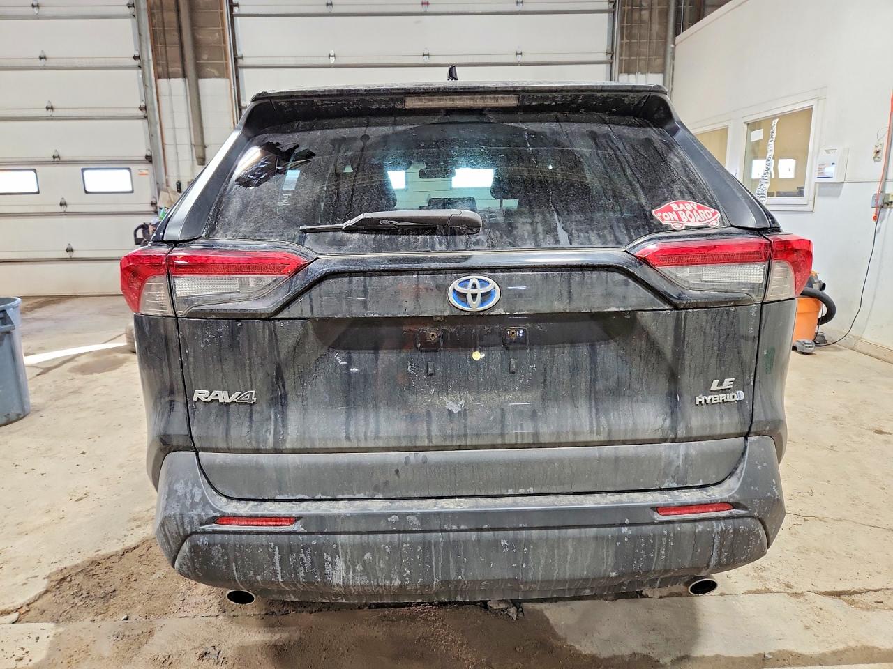 2019 TOYOTA RAV4 LE photo 6