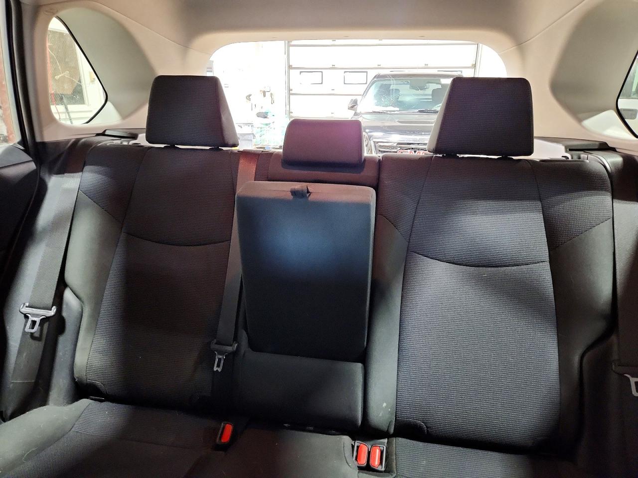 2019 TOYOTA RAV4 LE photo 10