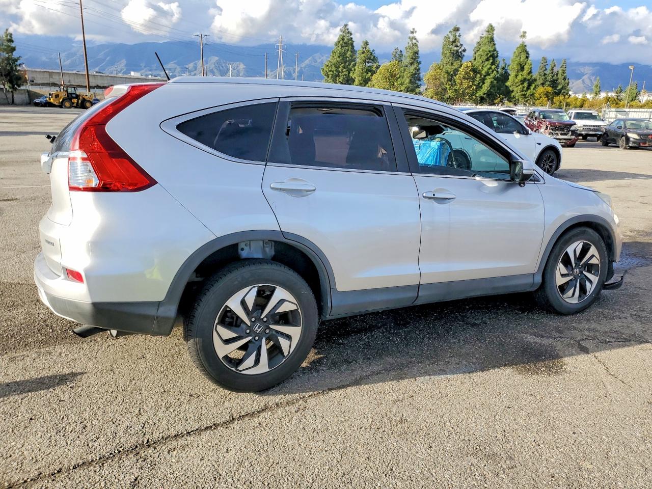 2015 HONDA CR-V TOURING photo 5