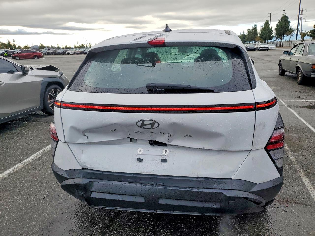 2025 HYUNDAI KONA SE photo 11