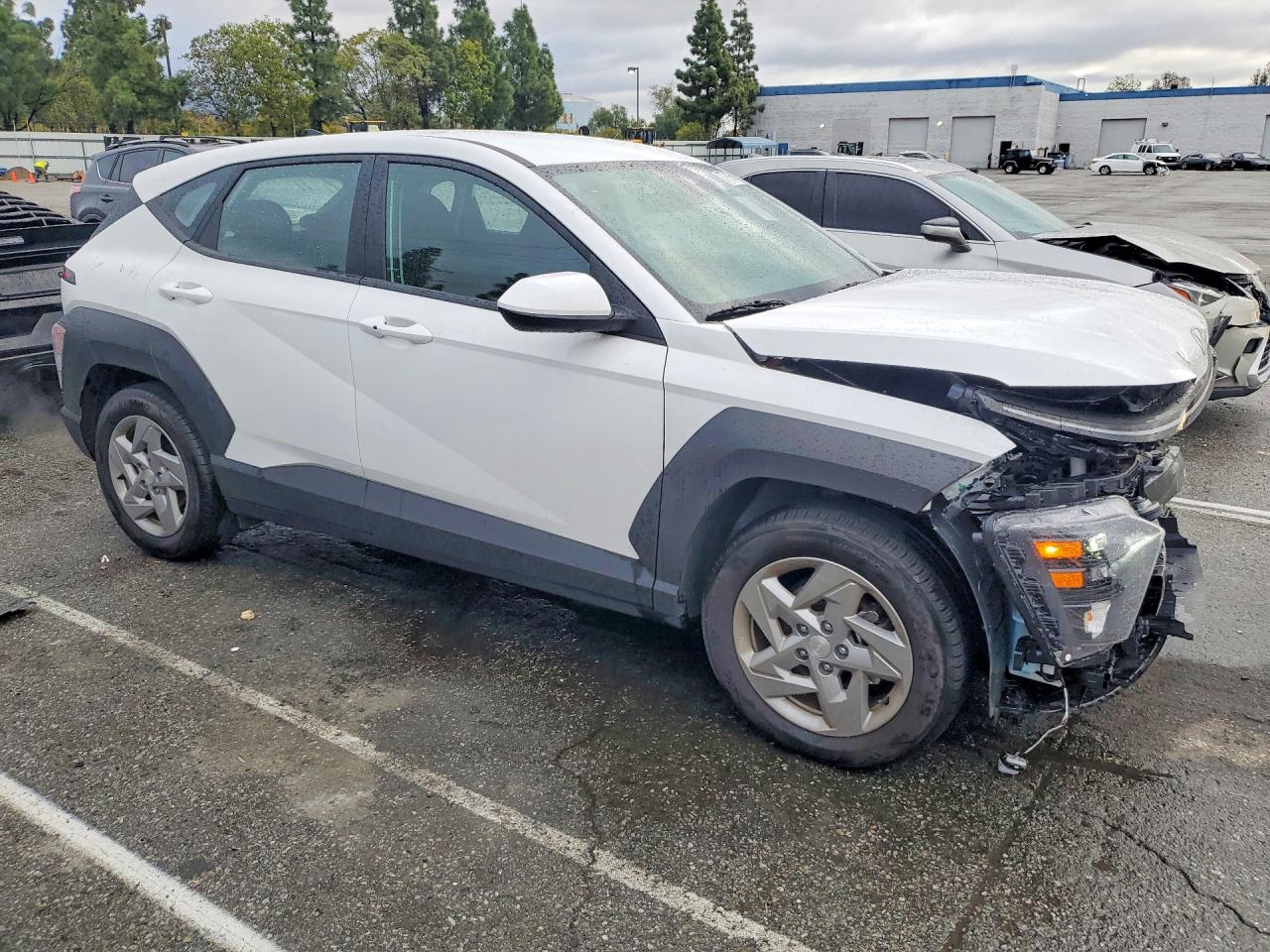 2025 HYUNDAI KONA SE photo 7