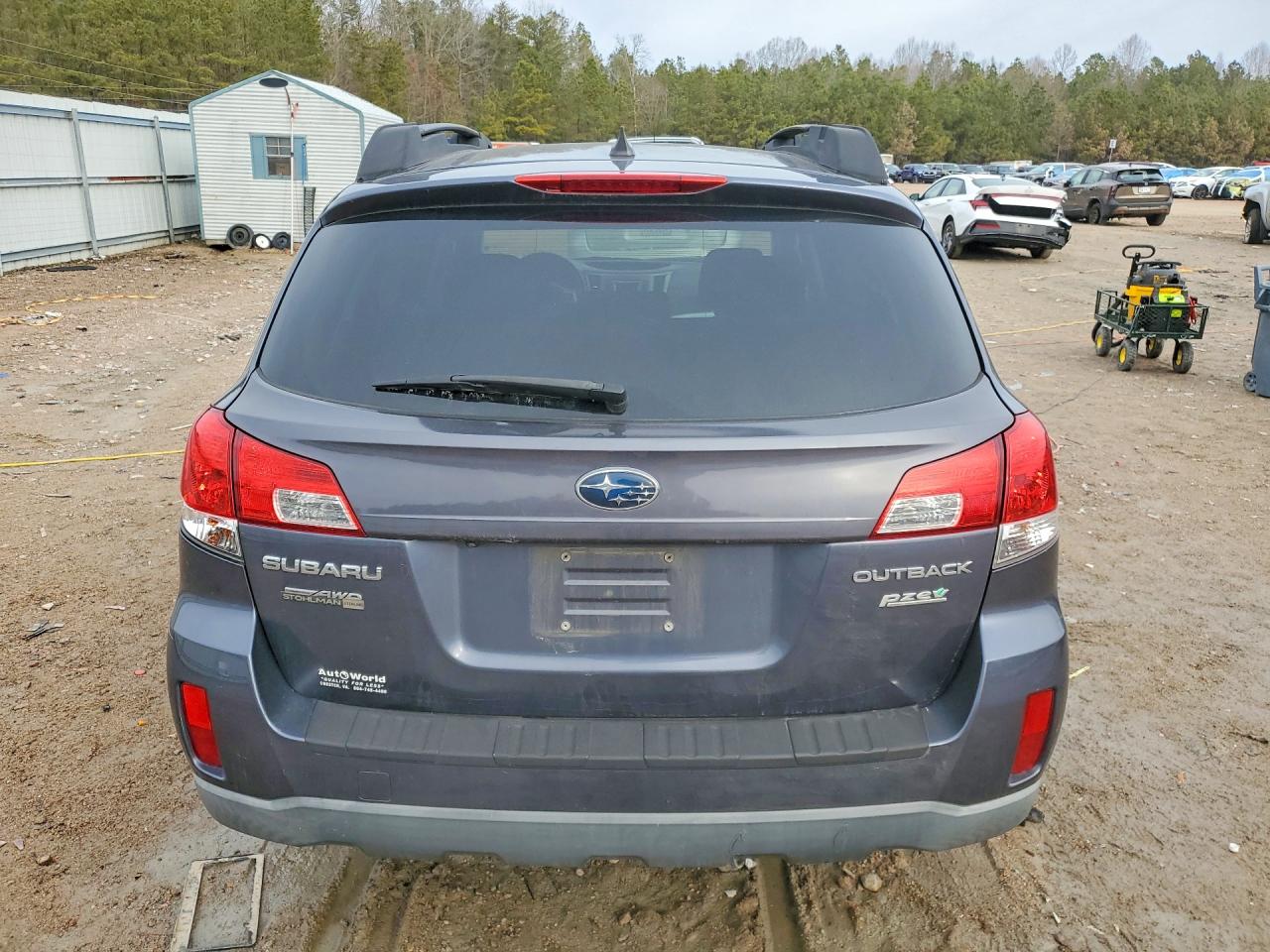 2014 SUBARU OUTBACK 2.5I PREMIUM photo 11