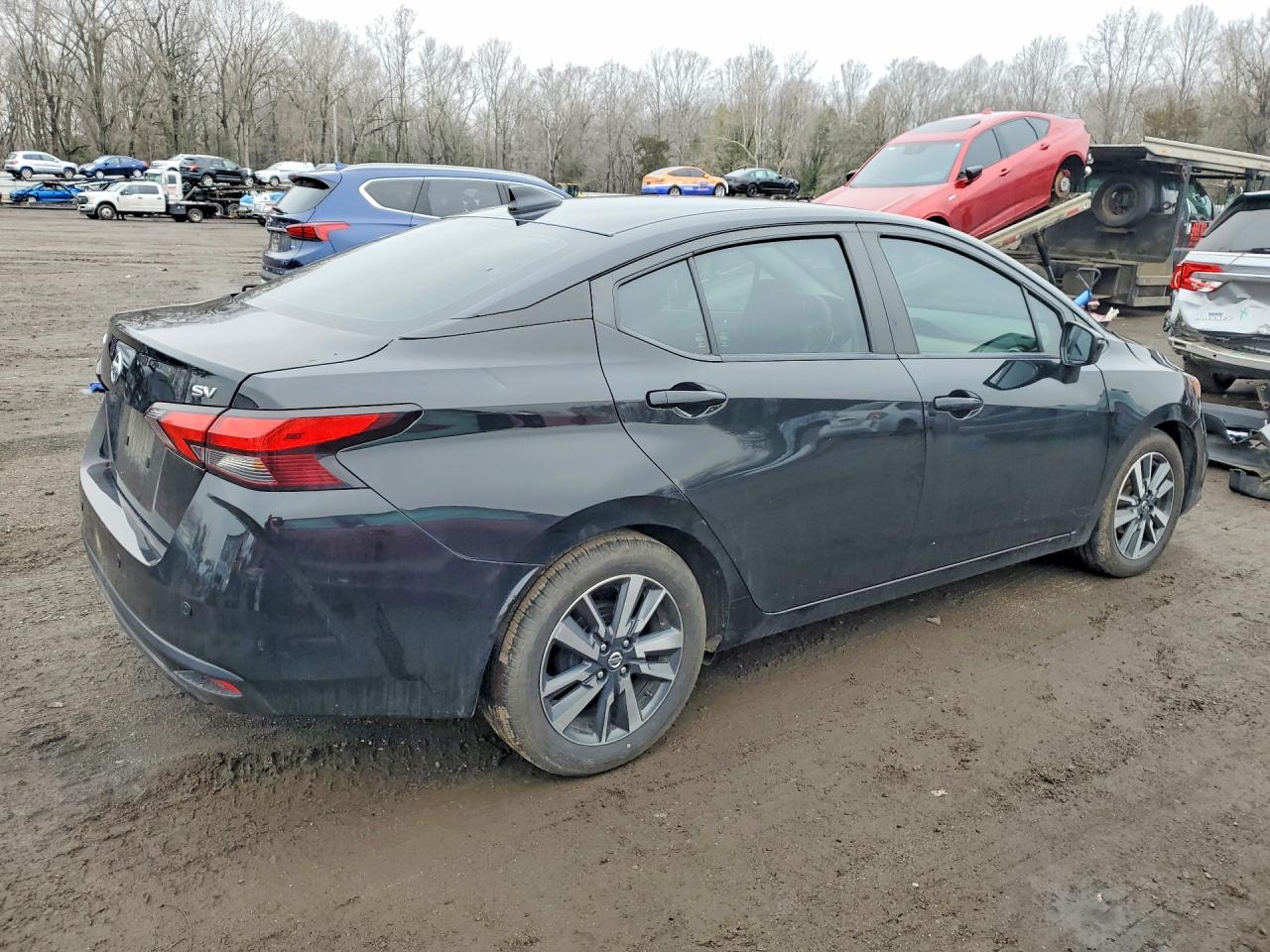 2021 NISSAN VERSA SV photo 3